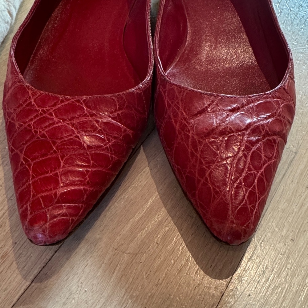 Prada Red Croc-Effect Pointed Toe Flats - Picture 2 of 11